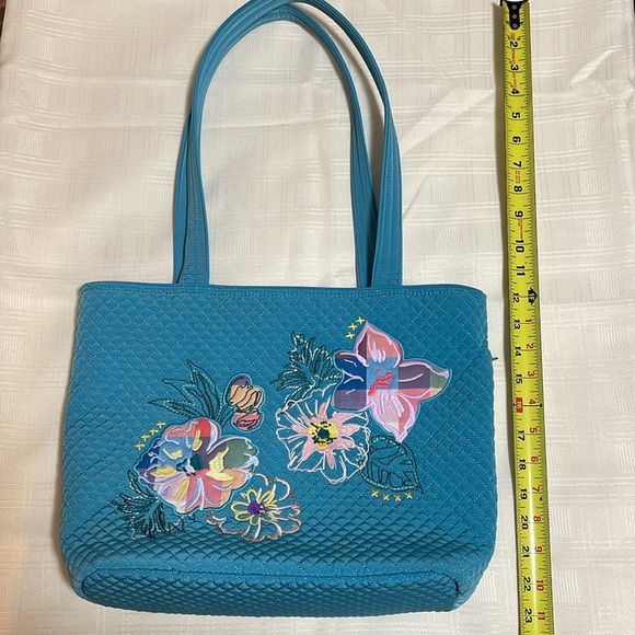 Vera Bradley Teal MicrofiberTote
Bag in "Happy Blooms" Pattern, Turquoise - Picture 2 of 10
